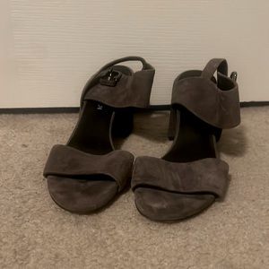 Stuart weitzman grey velvet